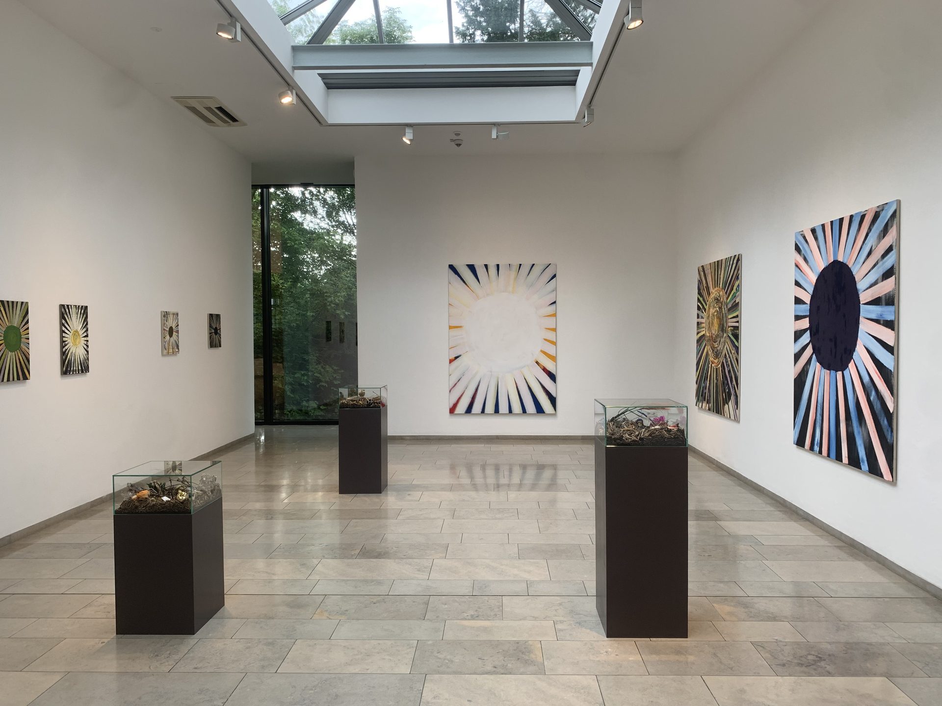 Ausstellungsansicht Sonnen, Gerhard Marcks Haus, Meisterschülerausstellung 2024